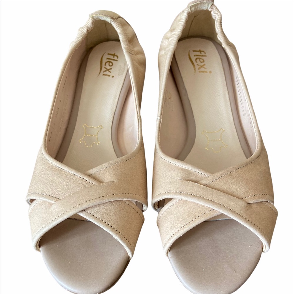 Womens Neutral Peep Toe Cork Heel Shoes Size 6